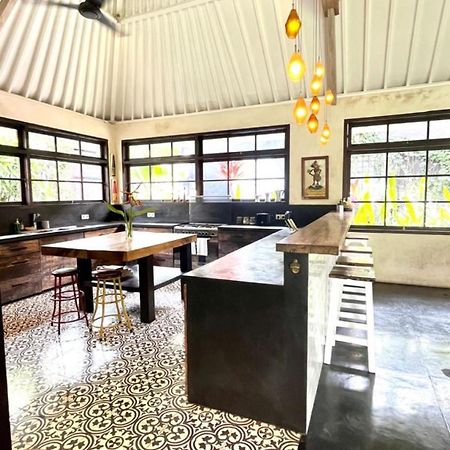 Holiday Beautiful Villa 4 Bedroom Garden View Canggu Εξωτερικό φωτογραφία